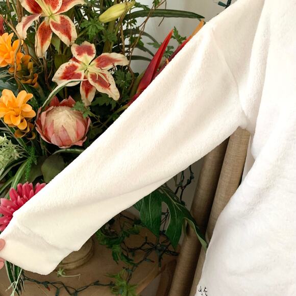 GU (Uniqlo) Marshmallow Feel Lounge Cardigan | Frieren: Beyond Journey’s End - Picture 10 of 15